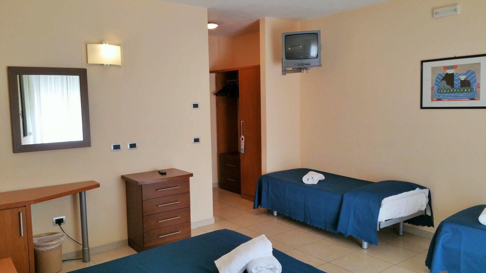 Hotel Club Koiné Otranto Esterno foto