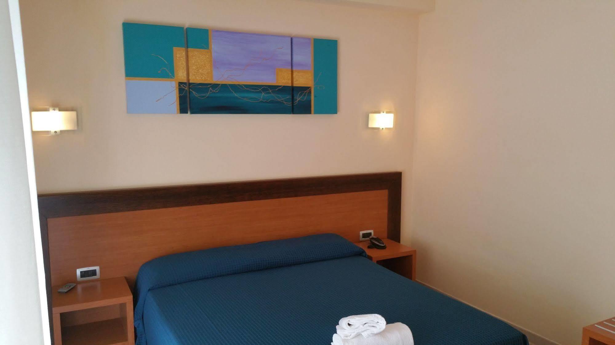 Hotel Club Koiné Otranto Esterno foto